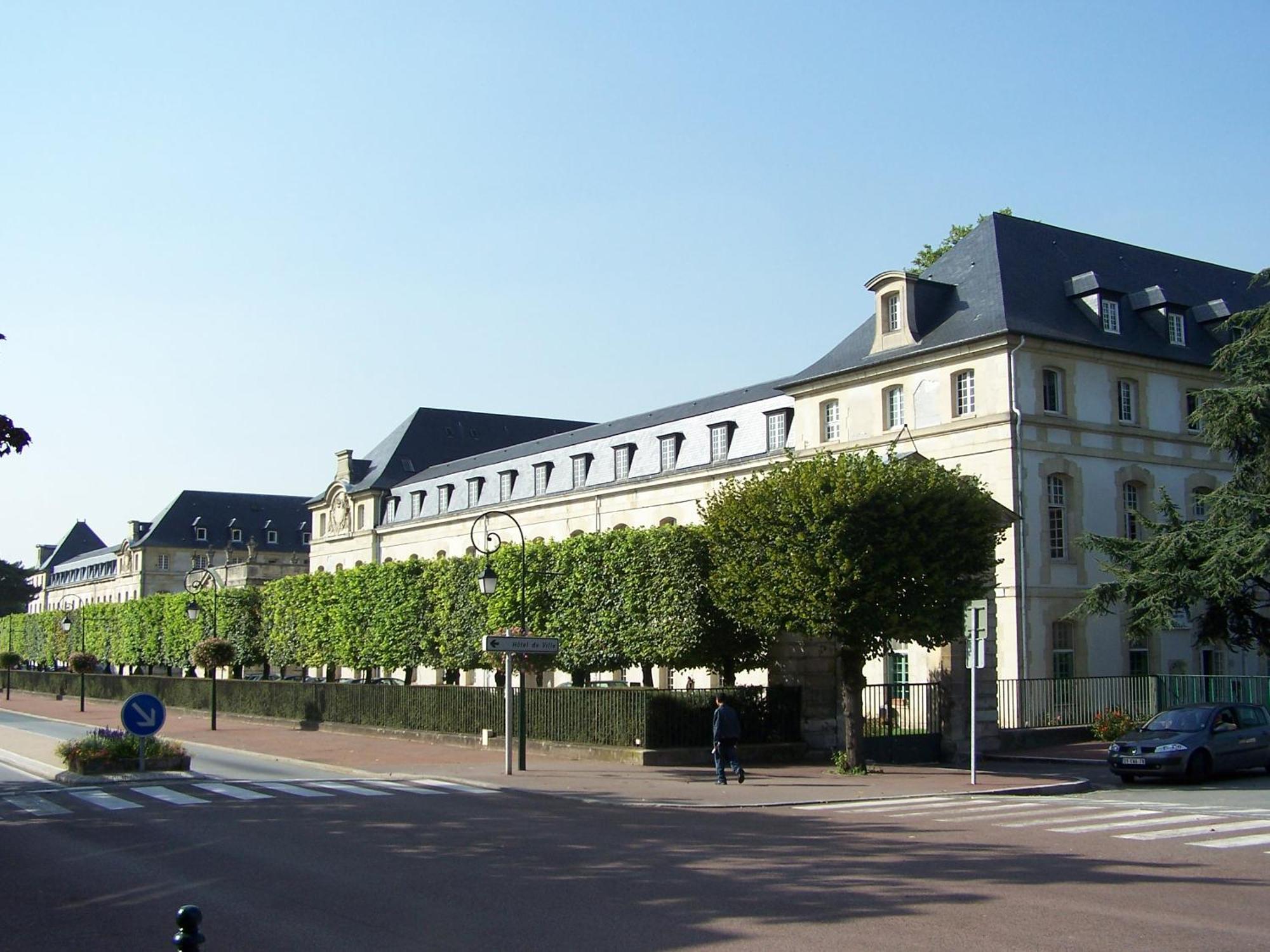 La Douce Evasion A 13 Minutes Du Chateau De Versailles Saint-Cyr-l'Ecole Exterior foto